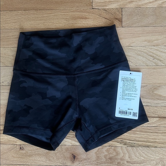 lululemon Align™ High-Rise Short 6" - Picture 1 of 5